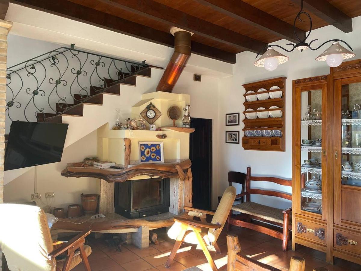 Aventina Holiday Home Burcei Экстерьер фото