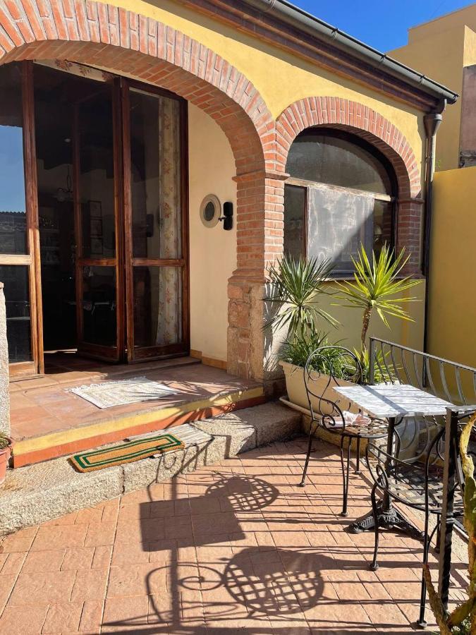 Aventina Holiday Home Burcei Экстерьер фото